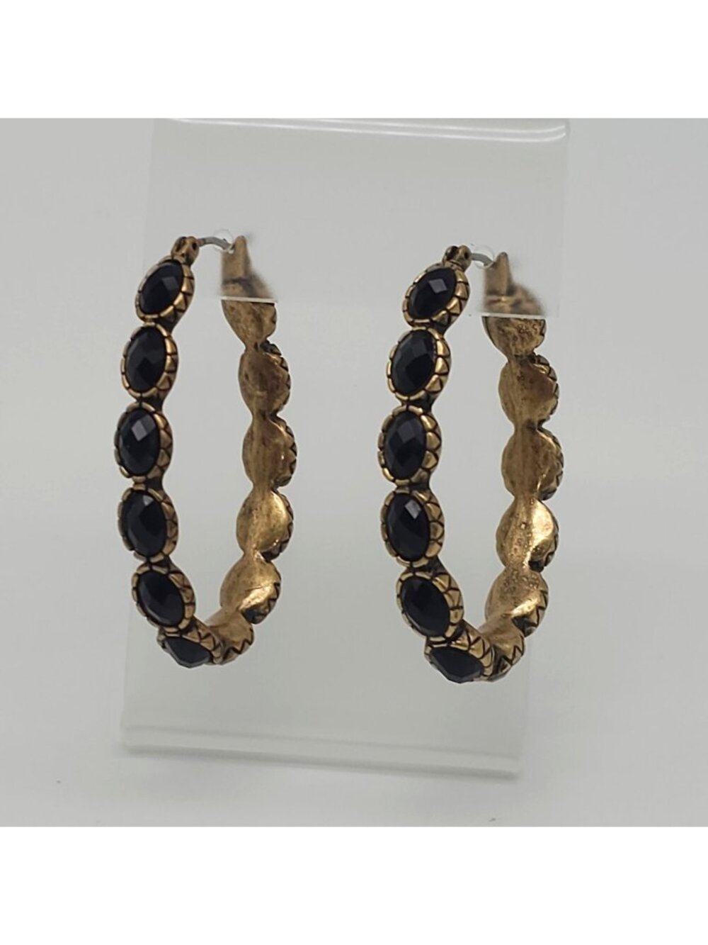 Vintage Gold Tone Black Faceted Stone Oval Hoop Earrings